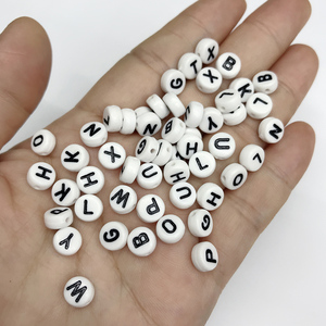 500 g/sac Plat Rond <span class=keywords><strong>Alphabet</strong></span>/Lettre Perles Intercalaires En Acrylique Multicolore Taille 7mm pour les Bijoux De Mode En Gros - Product Image 3