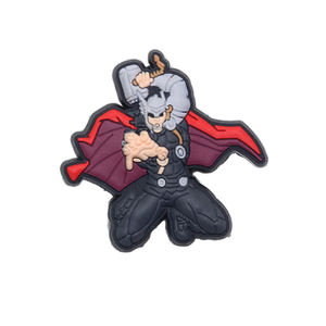 Divertenti <span class=keywords><strong>accessori</strong></span> DIY nuovi in PVC <span class=keywords><strong>Avengers</strong></span> serie Clog Cave scarpe con fibbia e Charms fiore scarpe staccabili - Product Image 5