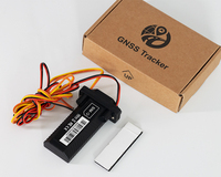 Mini traceur GPS compact étanche IP67 avec connectivité 2G GSM, positionnement en temps réel, application Android et LBS pour véhicules