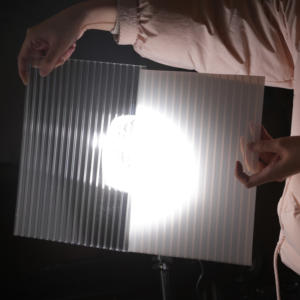 Koweït <span class=keywords><strong>plaque</strong></span> <span class=keywords><strong>de</strong></span> couverture <span class=keywords><strong>de</strong></span> toit <span class=keywords><strong>Polycarbonate</strong></span> toit <span class=keywords><strong>jardin</strong></span> feuille <span class=keywords><strong>de</strong></span> Construction 18 mm monolithique quatre feuilles <span class=keywords><strong>de</strong></span> <span class=keywords><strong>Polycarbonate</strong></span> mur - Product Image 2