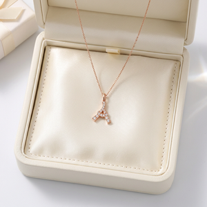 สร้อยคอจี้เพชรแท้ 18K ทองคำแท้สีโรสโกลด์ ตัวอักษร A M S J C คอลเลคชั่นขายดี สำหรับใส่ทุกวัน - Product Image 2