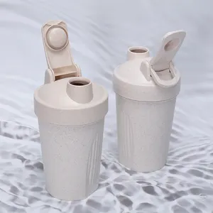 Yüksek kaliteli plastik buğday samanı spor su şişesi 400ML mikser topu ile spor Shaker şişe