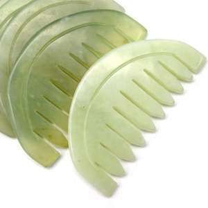 Peigne à cheveux en jade naturel Xiuyan Jade Gua Sha Outils Jade Masseur de cuir chevelu Tête Merdian Peigne pour thérapie d'acupuncture Peigne Guasha - Product Image 2