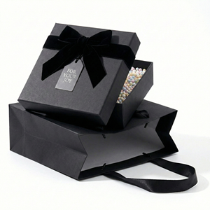 กล่องบรรจุภัณฑ์เครื่องสำอางและผลิตภัณฑ์บำรุงผิวแบบสองชิ้น วัสดุแข็งอย่างดี พร้อมฝาและฐานแบบแข็ง  สามารถพิมพ์โลโก้ได้ตามต้องการ เหมาะสำหรับเป็นกล่องของขวัญ - Product Image 1