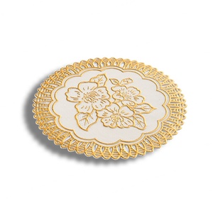 แผ่นรองแก้วปักลายดอกไม้สีทองทรงกลมสุดหรูสำหรับเครื่องดื่ม - Product Image 2