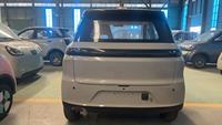 Nouveau véhicule électrique à quatre roues de luxe pour l'intérieur