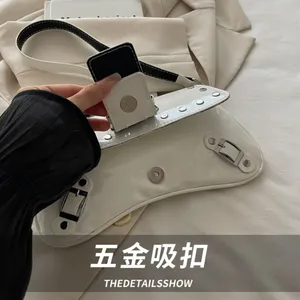 Y2k Rivet Design sacs à <span class=keywords><strong>bandoulière</strong></span> pour femmes couleur unie Cool filles chaudes en cuir Pu sous les bras <span class=keywords><strong>sac</strong></span> Vintage femme <span class=keywords><strong>téléphone</strong></span> sacs à main <span class=keywords><strong>sac</strong></span> à main - Product Image 5