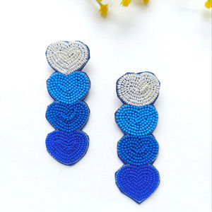 Boucles d'oreilles pendantes en forme de cœur à la mode fabriquées à la main pour femmes filles accessoire de fête parfait pour mariage et pary porter des boucles d'oreilles - Product Image 1