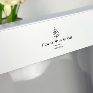 Luxury Folding Gift Cake <b>Box</b> Classic White Color <b>Magnetic</b> Customized Gift Paper <b>Box</b> for Packing Gifts Shoes Clothing - Product Image 3