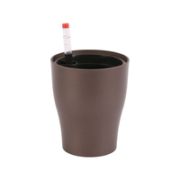 Jardinière auto-arrosante en plastique avec indicateur de niveau d'eau. Idéal pour le jardinage à domicile et la décoration de bureau. Utiliser le procédé de peinture et de cuisson