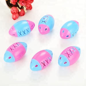 Nuevo Juguete Ecológico de Plástico en Forma de Balón de Rugby Multicolor para Gatos, Clicker de Entrenamiento Comportamental para Mascotas - Product Image 1