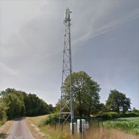 Tour de communication en acier de haute qualité de 20 m, structure en treillis à 3 pieds, mât galvanisé à chaud, tour d'accès Internet sans fil