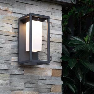 Lámpara de pared con sensor de movimiento al aire libre a prueba de agua IP65 Luz de coral a prueba de agua Luz de jardín negro lámpara de pared al aire libre - Product Image 2