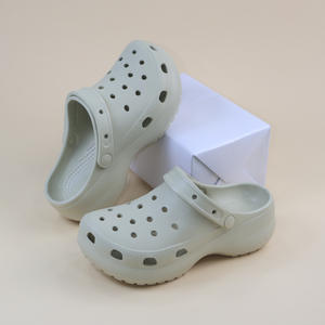 Sabots Cloud Kids à bout fermé antidérapants blancs, roses, noirs, kaki, à enfiler, chaussures d'été de plage pour filles, tailles 28, 30, 32, 34, 36, 38 - Product Image 4