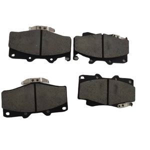 Plaquettes de frein avant 04465-60030 pour LAND CRUISER 1993-1999 FZJ70 75 - Product Image 1