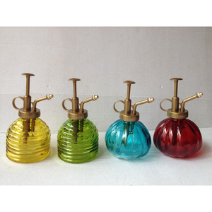 Pulvérisateur d'eau en verre côtelé de style vintage, 230 ml, personnalisé, écologique, certifié ISO9001, avec pompe en PP couleur argent, pour jardin et terrasse - Product Image 4