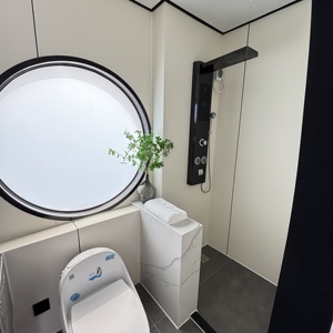 Unidades de Casa Móvil y Hotel Contenedor Portátiles para Exteriores en Forma de Triángulo - Casas Prefabricadas de 20 y 40 Pies con Cocina, Baño y Dormitorio - Product Image 5