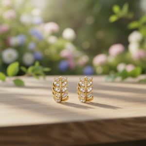 Orecchini a perno E1425 con foglia d'oro e cristalli taglio marquise incastonati a canale, stile classico da festa per donna - Product Image 2