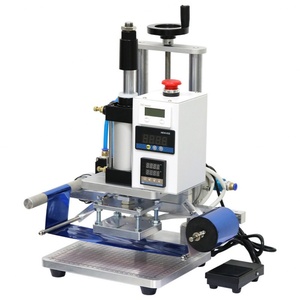 Machine semi-automatique pneumatique compacte pour l'estampage et l'embossage de logos sur cuir, PU et bois - Product Image 2