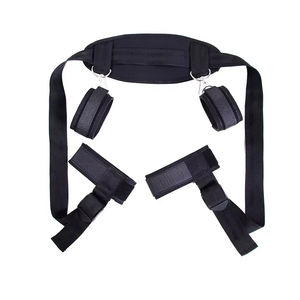Arnés de Bondage de cuero PU de una pieza gótico ajustable para mujer Disfraces eróticos BDSM para espectáculos y trajes - Product Image 6