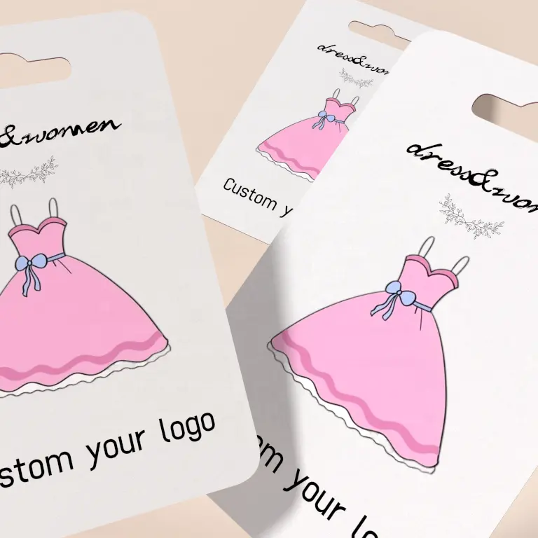 Lüks marka konfeksiyon aksesuarları özel Logo asılı kıyafet etiketi için özelleştirilmiş etiketler kadın elbise