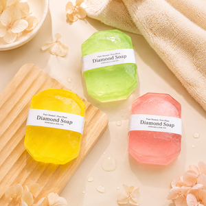 Savon artisanal naturel aux pierres précieuses avec feuille d'or, huile essentielle, hydratant, nettoyant, parfumé, pour le bain, cadeau - Product Image 6