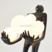 Lampadaire LED E27 de luxe moderne nordique, sculpture artistique créative en résine, statue humaine, grand modèle pour hôtel et salon