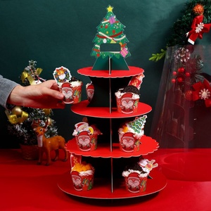 Exquisita Caja para Cupcakes Navideña con Orificios Preperforados, Laminación Mate, Empaque para Muffins y Pasteles, Materiales Reciclados para Fiestas - Product Image 5