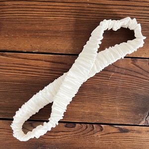 LOWOSAIWOR Jarretière de mariage <span class=keywords><strong>en</strong></span> tissu de <span class=keywords><strong>soie</strong></span> véritable pour les femmes Jarretière de mariée pour les filles Jarretière de jambe de mariée pour le mariage - Product Image 3