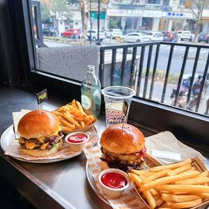 Papel de Envolver para Hamburguesas y Sándwiches, Personalizado con Logotipo Impreso, Ecológico, Biodegradable, de Grado Alimenticio, Resistente a la Grasa y Recubierto de PE - Product Image 2