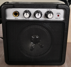 เครื่องขยายเสียงกีตาร์ไฟฟ้าขนาดเล็ก กำลังขับ 5 วัตต์ อุปกรณ์เสริมเครื่องดนตรี - Product Image 1