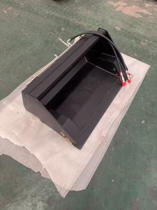 010高倾斜铲斗允许滑移转向装载机轻松完成高位卸载，提高装载效率。 - Product Image 6