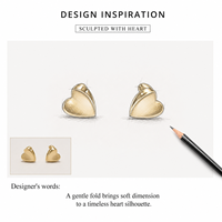 Boucles d'oreilles en forme de cœur plié, acier inoxydable avec placage sous vide en or 14 carats, design cœur sculpté, options de couleurs or et argent