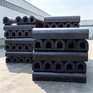 Fender en caoutchouc de type <span class=keywords><strong>D</strong></span> certifié ISO pour remorqueurs, quais maritimes et yachts - Product Image 1
