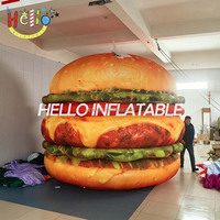 Promotion publicitaire de restauration rapide : modèle alimentaire géant gonflable de hamburger et frites