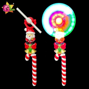 Neue Produkte <span class=keywords><strong>2025</strong></span> Leuchtender Rotierender Weihnachtsmann-Zauberstab mit Weihnachts-Windmühle aus Kunststoff LED-Spielzeug Leuchtspielzeug - Product Image 2