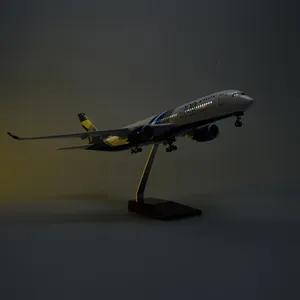 Modelo de Avión de Resina a Escala 1/142 de 47 cm de Delta Air Lines con la Comercialización del 100 Aniversario, <span class=keywords><strong>Airbus</strong></span> <span class=keywords><strong>A350</strong></span>-<span class=keywords><strong>900</strong></span>, con Luces LED y Tren de Aterrizaje - Product Image 1