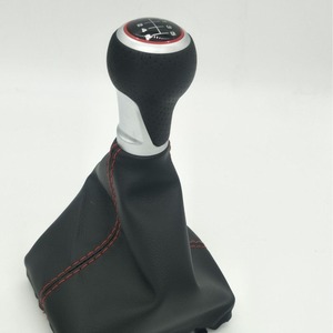 Funda de Piel para Palanca de Cambios de Audi A3 de 6 Velocidades con Costuras Rojas, Diseño Ergonómico - Product Image 2