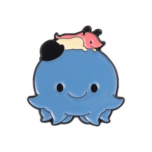 Broches fantaisie en émail motif monstre bleu, épingles de dessin animé mignonnes, accessoires en métal en forme de souris et de pieuvre, badges de vente en gros - Product Image 1