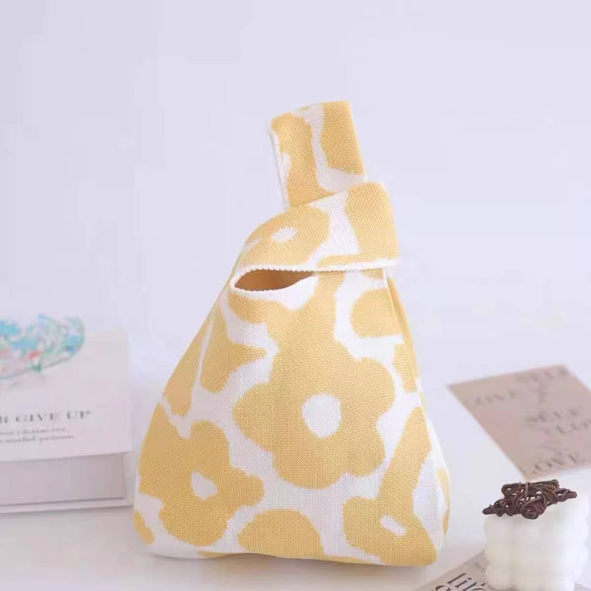 สีเหลือง