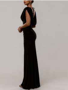 Robe pour femme sophistiquée, taille cintrée avec design plissé, robes de couleur unie avec décolleté évasé tendance - Product Image 3