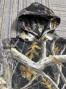 Áo hoodie nam 100% cotton họa tiết rằn ri săn bắn, thiết kế streetwear, kiểu dáng ngắn, in kỹ thuật số toàn thân, họa tiết cây thật DTG dành cho săn bắn - Product Image 3