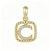Collier pendentif en argent 925 plaqué or avec initiale torsadée carrée pour femme et fille, cadeau idéal pour un anniversaire