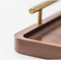 Assiette de service en bois polyvalente et écologique pour la maison, le restaurant, l'hôtel, le pique-nique et la cuisine.