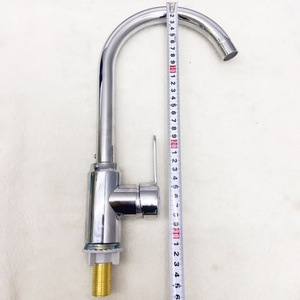 Grifo de Cocina de Acero Inoxidable, Monomando, Montaje en Encimera, Válvula de Cerámica Moderna, Fácil Instalación, 1.0-1.9 gal/m - Product Image 1