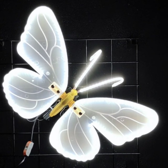 40CM Landscape Road Butterfly Props 3D Dynamic LED Wings Motif Light for Weddings Christmas Halloween Outdoor