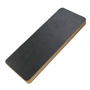 Tablero <span class=keywords><strong>de</strong></span> Contrachapado Fenólico Recubierto <span class=keywords><strong>de</strong></span> Película Negra <span class=keywords><strong>de</strong></span> 1220x2440mm y 15mm <span class=keywords><strong>de</strong></span> Espesor para Encofrados <span class=keywords><strong>de</strong></span> Construcción, Utilizado para Construcción Exterior - Product Image 4