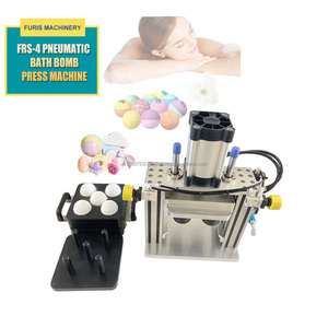 Presse pneumatique CNC de table pour moules de bombes de bain et de savons solides avec moteur et roulements de haute qualité - Product Image 1
