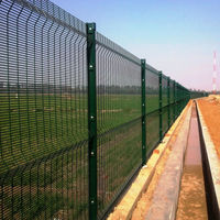 Clôture de sécurité 358 en treillis métallique anti-escalade, taille personnalisée, haute sécurité, pour isolation de piste d'aéroport, maillage de modélisation 3D