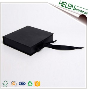Caja de Regalo Magnética Personalizada con Cinta para Joyería, Cajas Rígidas con Laminado UV, Grabado Mate para Pestañas Postizas - Product Image 3